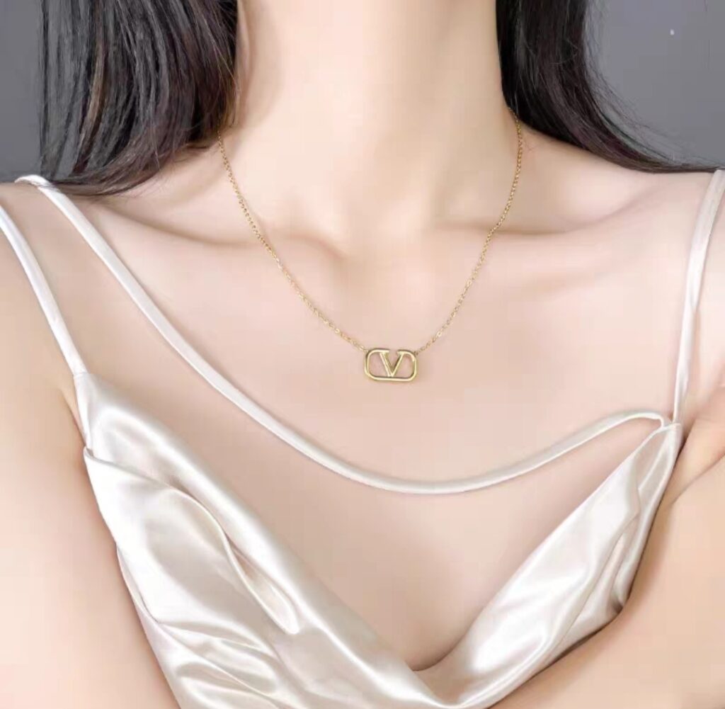 Women's V-Shaped Pendant Necklace