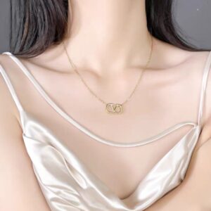 Women's V-Shaped Pendant Necklace